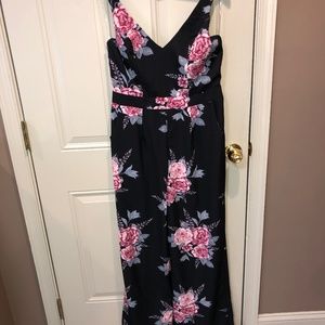 CHARLOTTE RUSSE JUMPER SZ L NWT